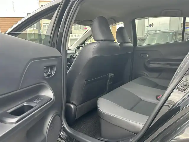 トヨタ アクア G ソフトレザーセレクション 沖縄県 2014(平26)年 6.5万km ブラックマイカ (株)IDOMが運営する【じしゃロンコザ店】の自社ローン専用車両になりますこちらは現金またはオートローンご利用時の価格です。自社ローンご希望の方は別途その旨お申付け下さい/純正ナビ　/フルセグＴＶ　/CD再生　/Ｂｌｕｅｔｏｏｔｈ接続　/ＥＴＣ　/バックカメラ　/純正フロアマット　/パワーステアリング　/アイドリングストップ　/オートライト　/プッシュスタート　/スマートキー