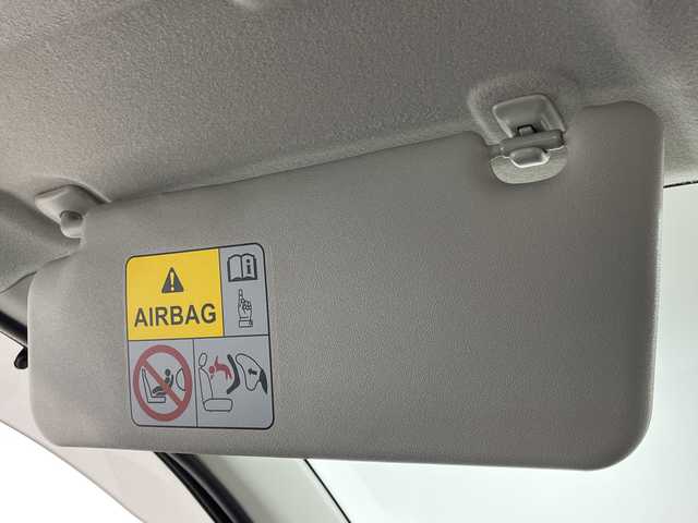 スズキ アルト L 福岡県 2016(平28)年 3.8万km シルキーシルバーメタリック アイドリングストップ/社外オーディオ/AUX接続/FM/AM/CD再生/シートヒーター/純正フロアマット/電動格納ミラー/オートライト/盗難防止装置/横滑り防止装置/純正ドアバイザー