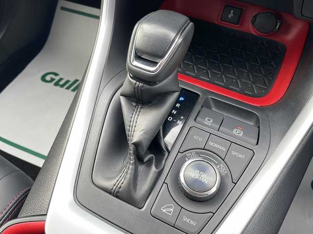 トヨタ ＲＡＶ４ アドベンチャー オフロードPKG 岩手県 2021(令3)年 7万km グレーメタリック 純正ディスプレイオ(ラジオ/USB/BT/Miracast)/寒冷地仕様/ビルトインETC/前後ドライブレコーダー/レザーシート(合皮)/プリクラッシュセーフティ/レーダークルーズコントロール/レーントレーシングアシスト/オートマチックハイビーム/ロードサインアシスト/TRDマットガード/ルーフレール/横滑り防止機能/LEDヘッドライト/フォグランプ/スマートキー/ステアリングスイッチ/電動格納ミラー/ウィンカーミラー/ドアバイザー