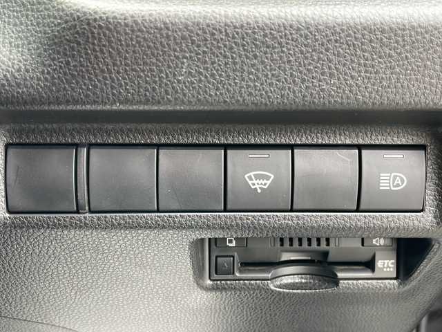 トヨタ ＲＡＶ４ アドベンチャー オフロードPKG 岩手県 2021(令3)年 7万km グレーメタリック 純正ディスプレイオ(ラジオ/USB/BT/Miracast)/寒冷地仕様/ビルトインETC/前後ドライブレコーダー/レザーシート(合皮)/プリクラッシュセーフティ/レーダークルーズコントロール/レーントレーシングアシスト/オートマチックハイビーム/ロードサインアシスト/TRDマットガード/ルーフレール/横滑り防止機能/LEDヘッドライト/フォグランプ/スマートキー/ステアリングスイッチ/電動格納ミラー/ウィンカーミラー/ドアバイザー