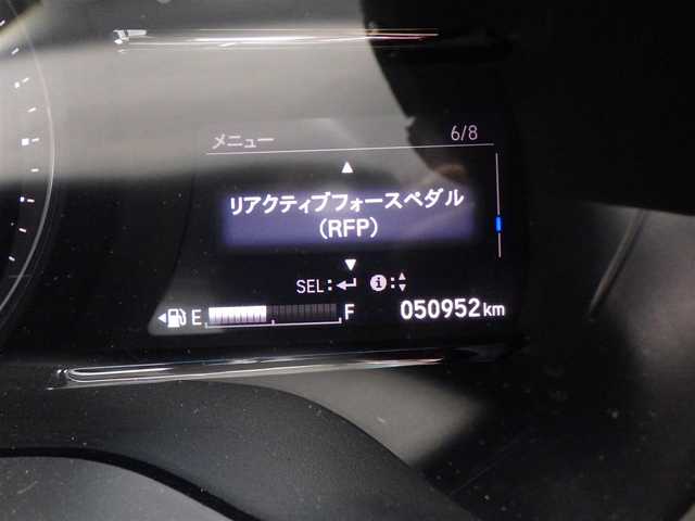 ホンダ ヴェゼル ハイブリッド Z ホンダセンシング 千葉県 2020(令2)年 5.1万km プラチナホワイトパール ホンダセンシング/・衝突軽減ブレーキ（CMBS）/・車線維持支援システム（LKAS）/・アダプティブクルーズコントロール（ACC）/・後方誤発進抑制機能/・誤発進抑制機能/純正メモリーナビ/地デジTV/【DVD/CD再生機能　Bluetooth接続】/バックカメラ/リバース連動ドアミラー（左）/ドライブレコーダー（前後撮影）/革巻きステアリング/ステアリングスイッチ/パドルシフト/ハーフレザーシート/前席シートヒーター/ETC/LEDヘッドライト/フォグライト/ウインカーミラー/純正17インチアルミホイル/サイド/カーテンエアバッグ/Honda スマートキー