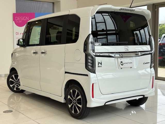 ホンダ Ｎ ＢＯＸ カスタム G L ホンダセンシング 埼玉県 2019(平31)年 2.2万km プラチナホワイトパール ホンダセンシング/Gathersナビ/　　CD/DVD/BT/フルセグTV/バックカメラ/両側パワースライドドア/アダプティブクルーズコントロール/LEDオートライト/純正14インチAW/ステアリングスイッチ/ECON/プッシュスタート/ETC/禁煙車