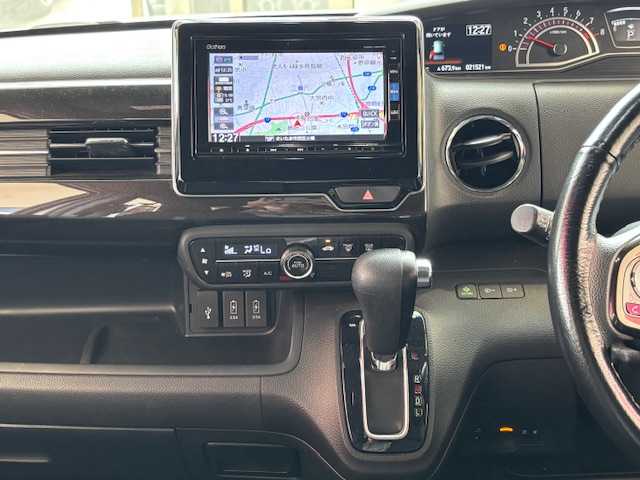 ホンダ Ｎ ＢＯＸ カスタム G L ホンダセンシング 埼玉県 2019(平31)年 2.2万km プラチナホワイトパール ホンダセンシング/Gathersナビ/　　CD/DVD/BT/フルセグTV/バックカメラ/両側パワースライドドア/アダプティブクルーズコントロール/LEDオートライト/純正14インチAW/ステアリングスイッチ/ECON/プッシュスタート/ETC/禁煙車