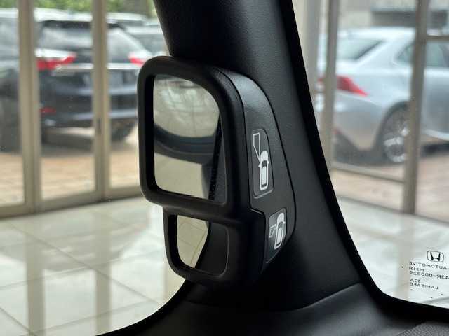 ホンダ Ｎ ＢＯＸ カスタム G L ホンダセンシング 埼玉県 2019(平31)年 2.2万km プラチナホワイトパール ホンダセンシング/Gathersナビ/　　CD/DVD/BT/フルセグTV/バックカメラ/両側パワースライドドア/アダプティブクルーズコントロール/LEDオートライト/純正14インチAW/ステアリングスイッチ/ECON/プッシュスタート/ETC/禁煙車