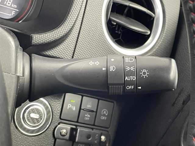 スズキ アルト ワークス 埼玉県 2019(令1)年 3.5万km スチールシルバーM 社外９インチナビ　バックカメラ　ＥＴＣ　ＬＥＤヘッドライト　スズキセーフティサポート　パドルシフト　ＲＳ－Ｒダウンサス　フジツボマフラー　純正アルミホイール　オートライト　スマートキー　地デジＴＶ