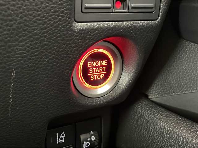 ホンダ Ｎ ＢＯＸ カスタム L ターボ コーディネートスタイル 愛知県 2021(令3)年 2.3万km プラチナホワイトパール /禁煙車//コーディネートスタイル//純正Gathersナビ(VXM-217NBi)//フルセグTV//バックカメラ//ビルトインETC//フルプライムスムースシート(アレルクリーンプラス)//外装ダーククローム加飾//内装ボルドーレッド加飾//純正15インチアルミホイール(切削加工)//ホンダセンシング//CMBS//誤発進抑制//歩行者事故低減ステア//路外逸脱抑制//アダプティブクルーズコントロール//レーンキープ//先行車発進お知らせ//標識認識//アダプティブハイビーム//パーキングセンサー//360°スーパーUV&IRカット//9灯式フルLEDヘッドライト//LEDフォグランプ//前席ベンチシート//前席シートヒーター//後席チップアップ&ダイブダウン機能付スライドシート//両側パワースライドドア//スライドドアロールサンシェード//運転席・助手席シートバックテーブル//プラズマクラスター//純正フロアマット//革巻きステアリング//ステアリングスイッチ//プッシュスタート//電動格納ミラーウィンカー