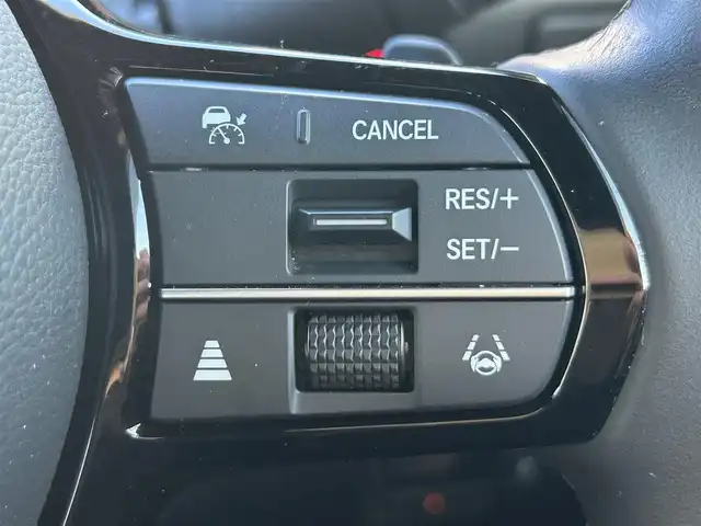 ホンダ ステップワゴン スパーダ eHEV プレミアムライン 埼玉県 2025(令7)年 1.2万km プラチナホワイトパール 純正ナビ（Ｂｌｕｅｔｏｏｔｈ、ＣＤ、ＤＶＤ、フルセグＴＶ）/全方位カメラ/ビルトインＥＴＣ/前後ドラレコ/ＵＳＢ入力端子/シートヒーター（二列目まで）/両側パワスラ/クリアランスソナー/電動リアゲート/追従走行有クルコン/スペアキー1本/ワンオーナー/保証書/取扱説明書/ナビ取扱説明書/純正フロアマット/ハーフレザーシート/純正アルミホイール/LEDヘッドライト