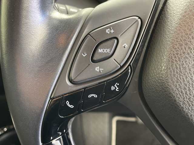 トヨタ Ｃ－ＨＲ G モード ネロ 愛知県 2018(平30)年 9.3万km ブラッキッシュアゲハガラスフレーク 純正ナビ/・Ｂｌｕｅｔｏｏｔｈ/・フルセグ/・DVD/CD/・ＨＤＭＩ/バックカメラ/前席シートヒーター/ビルドインＥＴＣ/衝突軽減/クリアランスソナー/レーンキープ/追従クルコン/ブラインドスポットモニター/オートマチックハイビーム/LEDヘッドライト/フォグランプ/純正フロアマット/純正アルミホイール/電動パーキングブレーキ/オートブレーキホールド