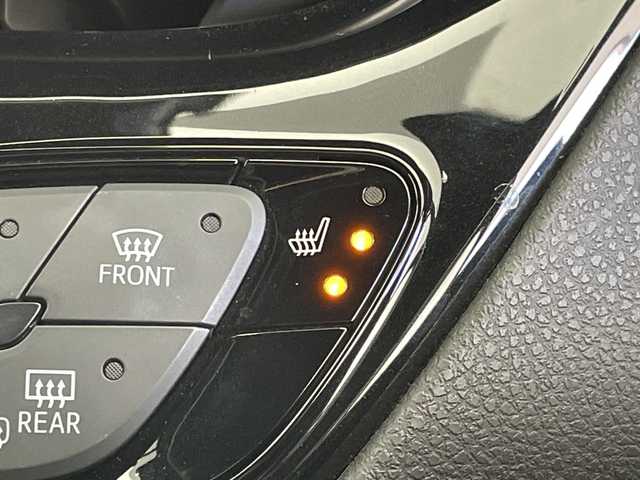 トヨタ Ｃ－ＨＲ G モード ネロ 愛知県 2018(平30)年 9.3万km ブラッキッシュアゲハガラスフレーク 純正ナビ/・Ｂｌｕｅｔｏｏｔｈ/・フルセグ/・DVD/CD/・ＨＤＭＩ/バックカメラ/前席シートヒーター/ビルドインＥＴＣ/衝突軽減/クリアランスソナー/レーンキープ/追従クルコン/ブラインドスポットモニター/オートマチックハイビーム/LEDヘッドライト/フォグランプ/純正フロアマット/純正アルミホイール/電動パーキングブレーキ/オートブレーキホールド