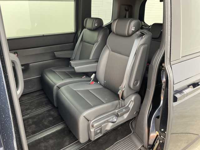 ホンダ ステップワゴン スパーダ eHEV 兵庫県 2022(令4)年 5.9万km ミッドナイトブルービームM ・純正１１．４インチナビ（LXM-237VFLi）/CD/DVD/Bluetooth/SD/USB/TV/Apple CarPlay/Android Auto/・バックカメラ/・ビルトインETC/・Honda　SENSING/・衝突軽減ブレーキ/・誤発進抑制機能/・後方誤発進抑制機能/・近距離衝突軽減ブレーキ/・歩行者事故低減ステアリング/・路外逸脱抑制機能/・アダプティブクルーズコントロール/・車線維持支援システム/・トラフィックジャムアシスト/・先行車発進お知らせ機能/・標識認識機能/・オートハイビーム/・アダプティブドライビングビーム/・ブラインドスポットインフォメーション/・両側パワースライドドア/・パワーテールゲート(メモリー機能付)/・ハーフレザー/・前席シートヒーター/・パドルシフト/・ＬＥＤヘッドライト/・ＬＥＤフォグランプ/・前後ドライブレコーダー/・スマートキー