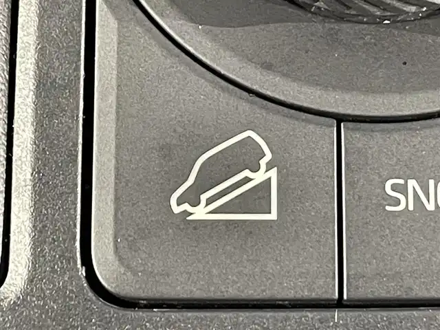 トヨタ ＲＡＶ４ アドベンチャー オフロードPKG 愛知県 2021(令3)年 6.1万km アティチュードブラックマイカ 純正8インチナビ/トヨタセーフティセンス/ダウンヒルアシストコントロール/100V充電/レーダークルーズコントロール/ルーフレール/バックカメラ/ブラインドスポットモニター/ヒートステアリング/シートヒーター/コーナーセンサー/パワーシート/エアシート/オートハイビーム/LEDヘッドライト/フォグランプ/オートライト/純正アルミホイール