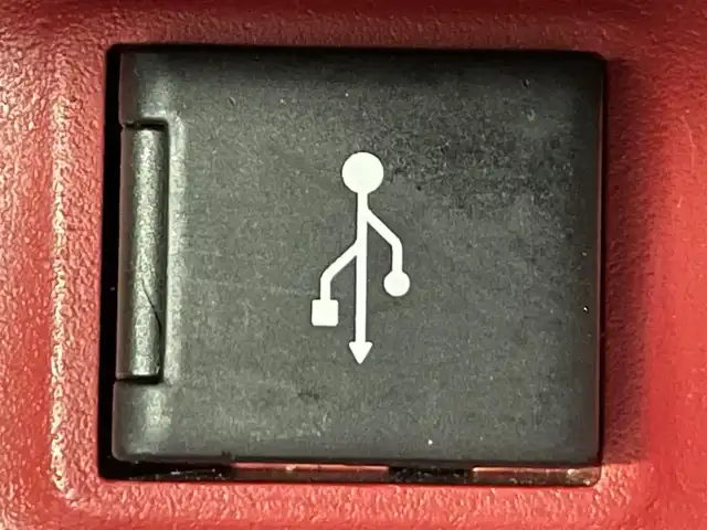 トヨタ ＲＡＶ４ アドベンチャー オフロードPKG 愛知県 2021(令3)年 6.1万km アティチュードブラックマイカ 純正8インチナビ/トヨタセーフティセンス/ダウンヒルアシストコントロール/100V充電/レーダークルーズコントロール/ルーフレール/バックカメラ/ブラインドスポットモニター/ヒートステアリング/シートヒーター/コーナーセンサー/パワーシート/エアシート/オートハイビーム/LEDヘッドライト/フォグランプ/オートライト/純正アルミホイール