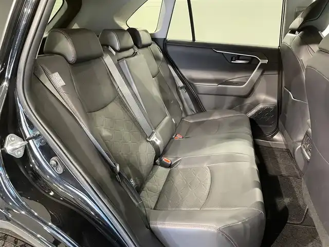 トヨタ ＲＡＶ４ アドベンチャー オフロードPKG 愛知県 2021(令3)年 6.1万km アティチュードブラックマイカ 純正8インチナビ/トヨタセーフティセンス/ダウンヒルアシストコントロール/100V充電/レーダークルーズコントロール/ルーフレール/バックカメラ/ブラインドスポットモニター/ヒートステアリング/シートヒーター/コーナーセンサー/パワーシート/エアシート/オートハイビーム/LEDヘッドライト/フォグランプ/オートライト/純正アルミホイール