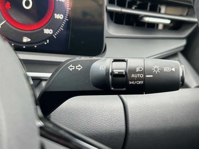 日産 オーラ G レザーエディション 宮城県 2023(令5)年 0.1万km ピュアホワイトパール 純正9インチナビ/(フルセグTV/SD/BT/USB/AUX)/アラウンドビューモニター/エマージェンシーブレーキ/衝突軽減サポート/レーンキープアシスト/ブラインドスポットモニター/パーキングセンサー/後退時車両検知警報/標識認識支援/ふらつき防止/インテリジェントルームミラー/革巻きステアリング/ステアリングスイッチ/レザーシート/コーナーセンサー/アイドリングストップ/オートエアコン/オートライト/オートマチックハイビーム/オートホールド/ドライブセレクトモード/プッシュスタート＆スマートキ/ウインカー付き電動格納ミラー/LEDヘッドライト/フォグランプ/純正フロアマット/純正17インチAW