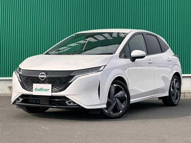 日産 オーラ G レザーエディション 宮城県 2023(令5)年 0.1万km ピュアホワイトパール 純正9インチナビ/(フルセグTV/SD/BT/USB/AUX)/アラウンドビューモニター/エマージェンシーブレーキ/衝突軽減サポート/レーンキープアシスト/ブラインドスポットモニター/パーキングセンサー/後退時車両検知警報/標識認識支援/ふらつき防止/インテリジェントルームミラー/革巻きステアリング/ステアリングスイッチ/レザーシート/コーナーセンサー/アイドリングストップ/オートエアコン/オートライト/オートマチックハイビーム/オートホールド/ドライブセレクトモード/プッシュスタート＆スマートキ/ウインカー付き電動格納ミラー/LEDヘッドライト/フォグランプ/純正フロアマット/純正17インチAW