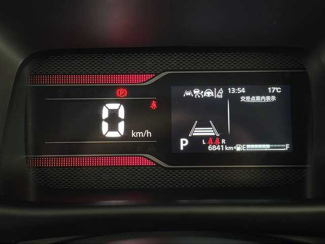 スズキ スペーシア カスタム HYBRID XS ターボ 茨城県 2024(令6)年 0.7万km ピュアホワイトパール/ブラック2トーン ・禁煙車　/・メーカーOP９インチナビ（ＢＴ　フルセグＴＶ）/・全方位カメラ　/・スマートキー　/・ビルトインＥＴＣ　/・デュアルブレーキサポートII　/・純正前後ドライブレコーダー　/・レーダークルーズコントロール　/・ハーフレザーシート/・シートヒーター/・両側電動スライドドア/・パドルシフト/・電子パーキング/・ＬＥＤヘッドライト/・フォグライト/・オートライト/・サーキュレーター