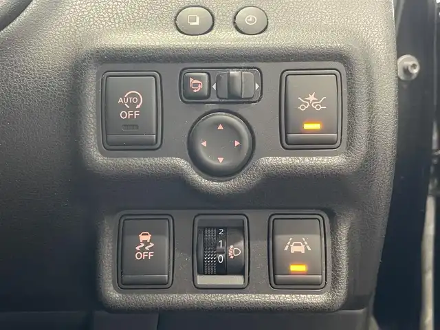 日産 ノート X DIG－S 佐賀県 2016(平28)年 8.4万km スーパーブラック エマージェンシーブレーキ　/コーナーセンサー　/純正SDナビ　/・アラウンドビューモニター　/・フルセグTV/BT/CD/DVD/ETC　/プッシュスタート　/アイドリングストップ/オートライト/ヘッドライトレベライザー/電動格納ミラー/ドアバイザー/フロアマット/ISOFIX/スペアキー×１/取扱説明書/保証書