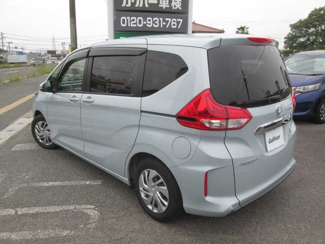 ホンダ フリード＋ G 千葉県 2023(令5)年 2万km フィヨルドミストパール 純正メモリーナビ　/フルセグTV　/バックカメラ　/Bluetooth SD DVD CD USB /ETC /両側パワースライドドア　/リアコーナーセンサー　/衝突被害軽減ブレーキ　/レーンキープアシスト　/追従クルーズコントロール/前席シートヒーター/LEDヘッドライト/アイドリングストップ/スマートキー/純正フロアマット