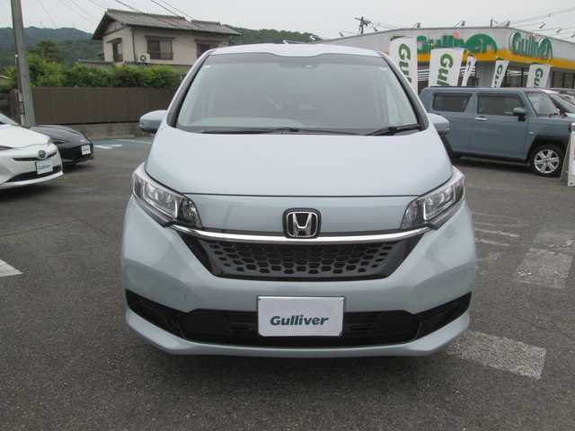 ホンダ フリード＋ G 千葉県 2023(令5)年 2万km フィヨルドミストパール 純正メモリーナビ　/フルセグTV　/バックカメラ　/Bluetooth SD DVD CD USB /ETC /両側パワースライドドア　/リアコーナーセンサー　/衝突被害軽減ブレーキ　/レーンキープアシスト　/追従クルーズコントロール/前席シートヒーター/LEDヘッドライト/アイドリングストップ/スマートキー/純正フロアマット