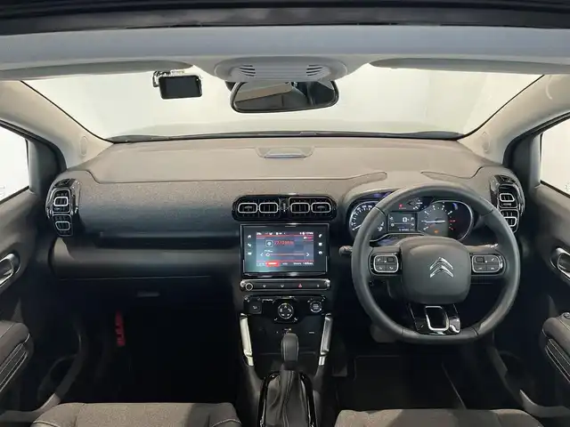シトロエン Ｃ３ エアクロス シャインパッケージ 愛知県 2021(令3)年 1.9万km 緑 パノラミックスライディングルーフ/ＨｉＦスピーカー　/グリップコントロール/純正ディスプレイオーディオ　/Ｂｌｕｅｔｏｏｔｈ　/ＡｐｐｌｅＣａｒＰｌａｙ　/ＡｎｄｒｏｉｄＡｕｔｏ　/バックカメラ　/ワイヤレスチャージ　/クルーズコントロール/レーンキープアシスト/ブラインドスポットモニター/ドライブレコーダー/後席ロールシェイド/LEDヘッドライト/ETC/プッシュスタート/アイドリングストップ