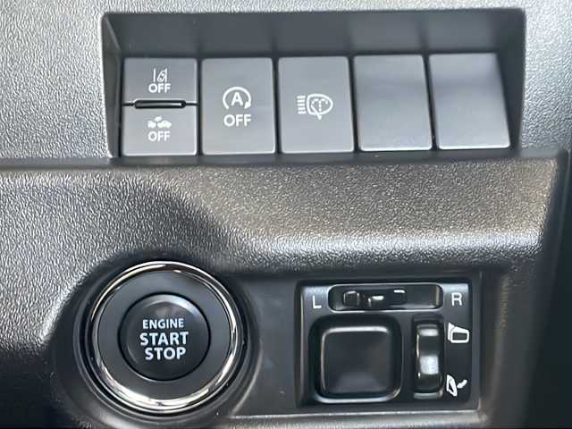 スズキ ジムニー XC 長野県 2022(令4)年 1.6万km ブルーイッシュブラックパール3 ４WD/レーダーブレーキ /カロッツェリア9インチナビフルセグTV/バックカメラ/純正16インチアルミ/レザー調シートカバー/室内LEDライト/背面タイヤ/ワンオーナー /保証書・取説/スペアキー