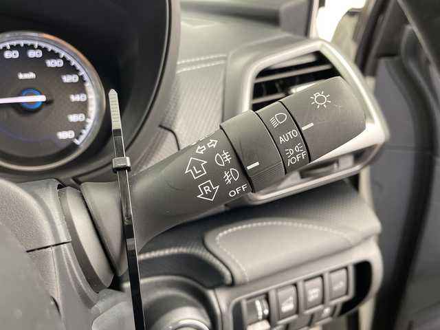 スバル フォレスター ハイブリッド アドバンス 鹿児島県 2022(令4)年 3.4万km クリスタルホワイトP メーカーナビ/フルセグＴＶ　ＤＶＤ/Ｂluetoothオーディオ/フロント・バック・サイドカメラ/ETC/リヤパワーゲート/全席シートヒーター/パドルシフト/前後ドライブレコーダー/ルーフレール/ステアリングヒーター/レーダークルーズコントロール/ＢＳＭ/ＬＫＡ