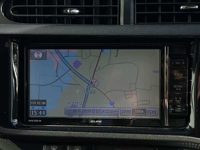 トヨタ アクア G G’s 山形県 2014(平26)年 6.6万km ライムホワイトパールクリスタルシャイン 社外SDナビ/フルセグTV/Bluetooth/バックカメラ/ETC/革巻きステアリング/ステアリングスイッチ/HIDヘッドランプ/フォグランプ/電動格納ミラー/SSR17インチAW/純正フロアマット/純正AWスタッドレスタイヤ積載/（195/４５R１７　　４ｍｍ）/Wエアバッグ/スマートキー/スペアキー/エンジンスターター