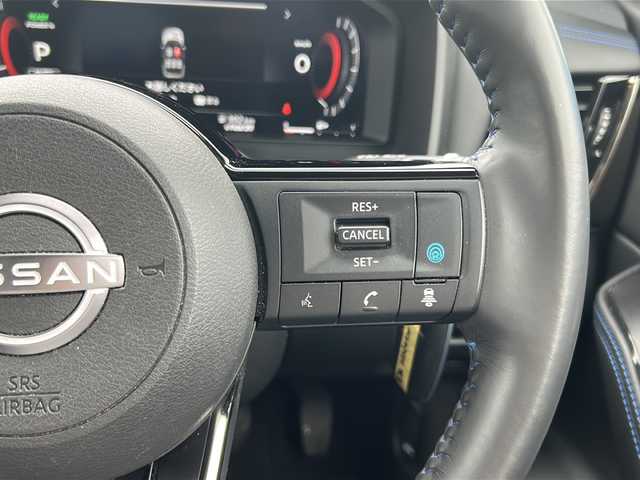 日産 エクストレイル オーテック e-4ORCE アドバンスドPKG 富山県 2023(令5)年 4.2万km ブリリアントホワイトパール 禁煙車/４ＷＤ/ワンオーナー/純正12.3インチディスプレイオーディオ/全方位カメラ/プロパイロット/レーダークルーズコントロール/レーンキープアシスト/衝突軽減ブレーキ/電動リアゲート/純正フロアマット/パワーシート/全席シートヒーター/純正アルミホイール/ETC2.0/オートライト/オートマチックハイビーム/電動格納ミラー/ハンドルウォーマー/保証書・記録簿/取扱説明書