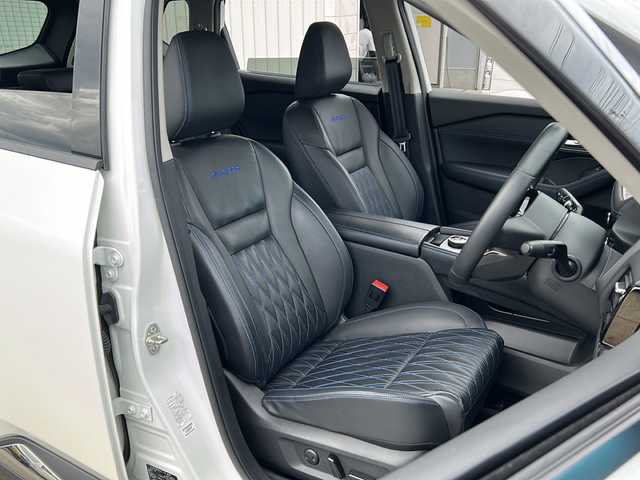 日産 エクストレイル オーテック e-4ORCE アドバンスドPKG 富山県 2023(令5)年 4.2万km ブリリアントホワイトパール 禁煙車/４ＷＤ/ワンオーナー/純正12.3インチディスプレイオーディオ/全方位カメラ/プロパイロット/レーダークルーズコントロール/レーンキープアシスト/衝突軽減ブレーキ/電動リアゲート/純正フロアマット/パワーシート/全席シートヒーター/純正アルミホイール/ETC2.0/オートライト/オートマチックハイビーム/電動格納ミラー/ハンドルウォーマー/保証書・記録簿/取扱説明書
