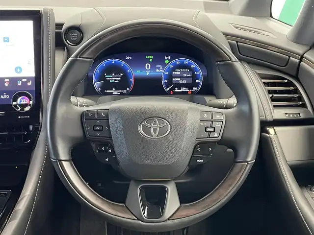 トヨタ アルファード Z 鹿児島県 2024(令6)年 0.5万km プラチナホワイトパールマイカ ワンオーナー/禁煙車/14インチディスプレイオーディオ（コネクティッドナビ対応)/全周囲カメラ/前後コーナーセンサー/トヨタセーフティセンス/運転席メモリー機能付きパワーシート/前後席パワーシート/前後席シートベンチレーション/前後席シートヒーター/両側パワースライドドア/パワーバックドア/デジタルインナーミラー/ステアリングヒーター/ブラインドスポットモニター/ワイヤレス充電/ビルトインETC2.0/前後ドライブレコーダー/純正フロアマット/保証書/記録簿