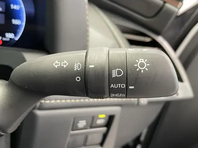 トヨタ アルファード Z 鹿児島県 2024(令6)年 0.5万km プラチナホワイトパールマイカ ワンオーナー/禁煙車/14インチディスプレイオーディオ（コネクティッドナビ対応)/全周囲カメラ/前後コーナーセンサー/トヨタセーフティセンス/運転席メモリー機能付きパワーシート/前後席パワーシート/前後席シートベンチレーション/前後席シートヒーター/両側パワースライドドア/パワーバックドア/デジタルインナーミラー/ステアリングヒーター/ブラインドスポットモニター/ワイヤレス充電/ビルトインETC2.0/前後ドライブレコーダー/純正フロアマット/保証書/記録簿