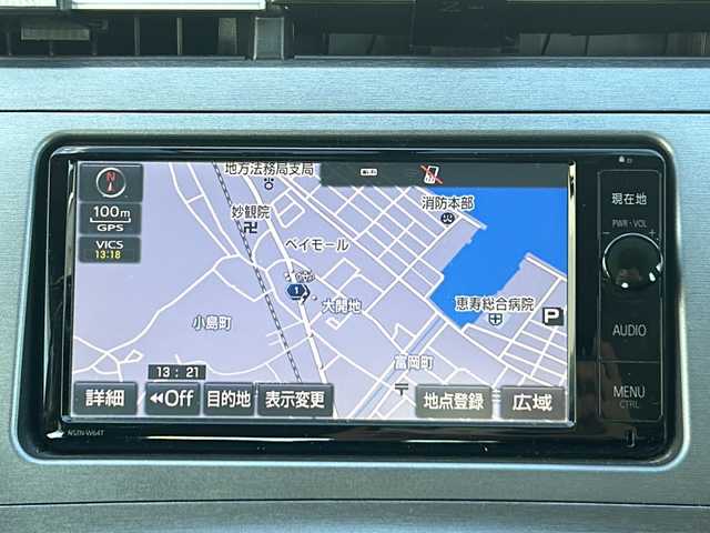 トヨタ プリウス S 石川県 2015(平27)年 13.1万km ホワイトパールクリスタルシャイン 純正メモリーナビゲーション/【FM/AM・SD・CD/DVD・Bluetooth】/・フルセグTV(TVキャンセラーあり)/・バックカメラ/ビルドインETC/前後ドライブレコーダー/ステアリングスイッチ/オートライト/フォグランプ/電格ミラー/ウィンカーミラー/純正フロアマット