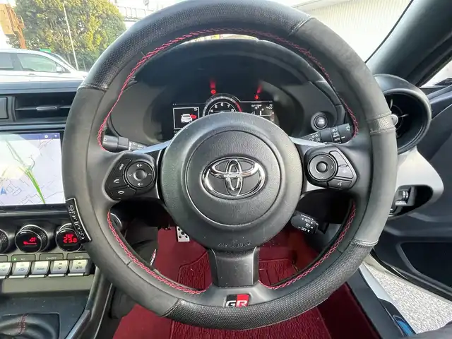 トヨタ ＧＲ８６ RZ 千葉県 2024(令6)年 3.1万km クリスタルホワイトパール ワンオーナー/純正ナビ(CD/DVD/フルセグTV/BT/SD/HDMI/USB)/プリクラッシュブレーキ/クリアランスソナー/純正18インチアルミホイール/ヒルスタートアシストコントロール/純正ドライブレコーダー/TRDフルエアロパーツ/アルミペダル/リアスポイラー/シフトアップインジケーター/車線逸脱警報/ステアリング連動ヘッドランプ/Bremboキャリパー/セミバケットシート(ハーフレザー)/LEDヘッドライト/ETC2.0/オートライト/D/N側シートヒター/横滑り防止機能/バックカメラ/プッシュスタート/コーナーセンサー/取説/保証書