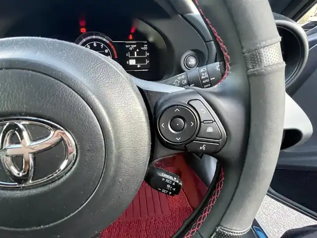 トヨタ ＧＲ８６ RZ 千葉県 2024(令6)年 3.1万km クリスタルホワイトパール ワンオーナー/純正ナビ(CD/DVD/フルセグTV/BT/SD/HDMI/USB)/プリクラッシュブレーキ/クリアランスソナー/純正18インチアルミホイール/ヒルスタートアシストコントロール/純正ドライブレコーダー/TRDフルエアロパーツ/アルミペダル/リアスポイラー/シフトアップインジケーター/車線逸脱警報/ステアリング連動ヘッドランプ/Bremboキャリパー/セミバケットシート(ハーフレザー)/LEDヘッドライト/ETC2.0/オートライト/D/N側シートヒター/横滑り防止機能/バックカメラ/プッシュスタート/コーナーセンサー/取説/保証書