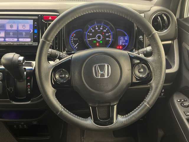 ホンダ Ｎ ＷＧＮ カスタム G ターボパッケージ 宮崎県 2016(平28)年 7.9万km プレミアムホワイトパールⅡ 禁煙車/純正ナビTV/（VXM-174VFi/CD/DVD/Bluetooth/フルセグTV）/純正バックカメラ/純正ビルトインETC/純正エアロ/純正ルーフエンドスポイラー/純正14インチアルミ/純正キセノンオートライト/純正フォグ/純正フロアマット/クルーズコントロール/ウインカードアミラー/ハーフレザーシート/オートエアコン（プラズマクラスター）/本革巻ハンドル/本革巻シフトノブ/スマートキー/プッシュエンジンスタート/新車時保証書/取扱い説明書