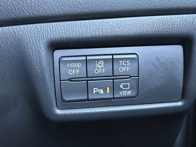 マツダ ＣＸ－５ 20S プロアクティブ 静岡県 2017(平29)年 6.5万km ジェットブラックマイカ 純正ナビ/・ラジオ/ワンセグTV/・USB/SD/AUX/CD/DVD/主要装備/・レーダークルーズコントロール　/・ドライブレコーダー　/・ＥＴＣ　/・ＢＳＭ　/・ステアリングリモコン　/・レーンキープアシスト　/・アイドリングストップ　/・シートヒーター　/・ハンドルヒーター　/・ヘッドアップディスプレイ/・コーナーセンサー/・オートホールド/・オートライト/・パワーシート/・バックカメラ/・サイドカメラ/・プッシュスタート/・スマートキー/・LEDヘッドライト