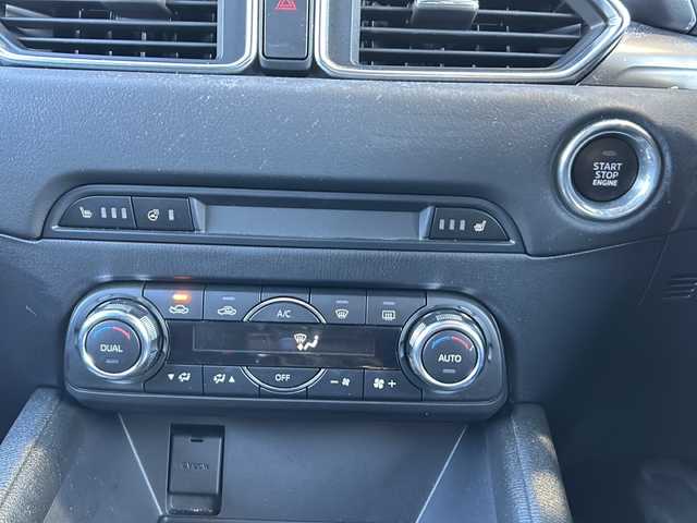 マツダ ＣＸ－５ 20S プロアクティブ 静岡県 2017(平29)年 6.5万km ジェットブラックマイカ 純正ナビ/・ラジオ/ワンセグTV/・USB/SD/AUX/CD/DVD/主要装備/・レーダークルーズコントロール　/・ドライブレコーダー　/・ＥＴＣ　/・ＢＳＭ　/・ステアリングリモコン　/・レーンキープアシスト　/・アイドリングストップ　/・シートヒーター　/・ハンドルヒーター　/・ヘッドアップディスプレイ/・コーナーセンサー/・オートホールド/・オートライト/・パワーシート/・バックカメラ/・サイドカメラ/・プッシュスタート/・スマートキー/・LEDヘッドライト