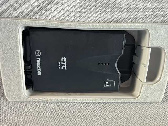 マツダ ＣＸ－５ 20S プロアクティブ 静岡県 2017(平29)年 6.5万km ジェットブラックマイカ 純正ナビ/・ラジオ/ワンセグTV/・USB/SD/AUX/CD/DVD/主要装備/・レーダークルーズコントロール　/・ドライブレコーダー　/・ＥＴＣ　/・ＢＳＭ　/・ステアリングリモコン　/・レーンキープアシスト　/・アイドリングストップ　/・シートヒーター　/・ハンドルヒーター　/・ヘッドアップディスプレイ/・コーナーセンサー/・オートホールド/・オートライト/・パワーシート/・バックカメラ/・サイドカメラ/・プッシュスタート/・スマートキー/・LEDヘッドライト