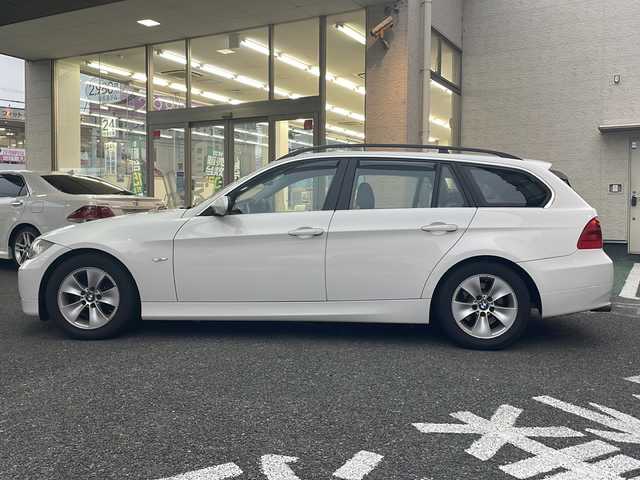 ＢＭＷ ３２５ｉ ツーリング ハイライン 大阪府 2006(平18)年 8.2万km アルピンホワイトⅢ HDDナビ/バックカメラ/ドアバイザー/プッシュスタート/ETC/シートヒーター/パワーシート/メモリシート