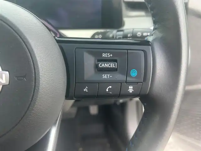 日産 ノート オーテック 大阪府 2021(令3)年 1.6万km ピュアホワイトパール / スーパーブラック 2トーン 純正９インチナビ/   フルセグTV/Bluetooth/USB/全方位モニター/衝突軽減ブレーキ/横滑り防止装置/コーナーセンサー/プロパイロット/ＢＳＭ/社外エアロ/スマートルームミラー/前席シートヒーター/ワイヤレス充電/100V電源/ドライブレコーダー/純正16インチアルミホイール/レザーシート/純正フロアマット/プッシュスタート/スマートキー/ＥＴＣ/ＬＥＤ