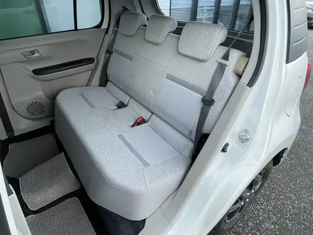 トヨタ パッソ X 道央・札幌 2017(平29)年 3.7万km ホワイト ４WD/寒冷地仕様/社外ディスプレイオーディオ/CD/DVD/BT/横滑り防止装置/ETC/ドライブレコーダー/アイドリングストップ/ワイパーデアイサー/D席シートヒーター/リモコンキー/LEDヘッドライト/ヘッドライトレベライザー/電動格納ミラー/純正フロアマット/スペアキー