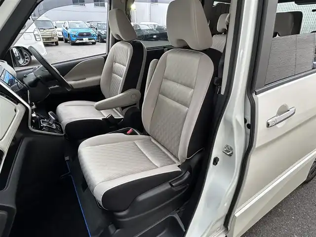 日産 セレナ e－パワー ハイウェイスター V 大阪府 2020(令2)年 7.2万km ブリリアントホワイトパール １オーナー/純正１０インチナビ/（フルセグ／ＢＴ／ＣＤ／ＤＶＤ）/プロパイロット/チャージモード/バックカメラ/衝突被害軽減システム/横滑り防止装置/ハンドルヒーター/前席シートヒーター/3列シート/両側パワースライドドア/前後コーナーセンサー/保証書/取扱説明書/ＥＴＣ