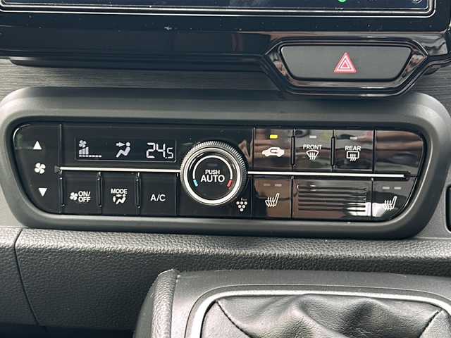 ホンダ Ｎ ＯＮＥ RS 大阪府 2024(令6)年 0.6万km クリスタルブラックパール １オーナー　ホンダセンシング　８型ディスプレイオーディオ　バックカメラ　前席シートヒーター　ＥＴＣ　ＬＥＤオートライト　クルコン　スマートキー　リアスポイラー