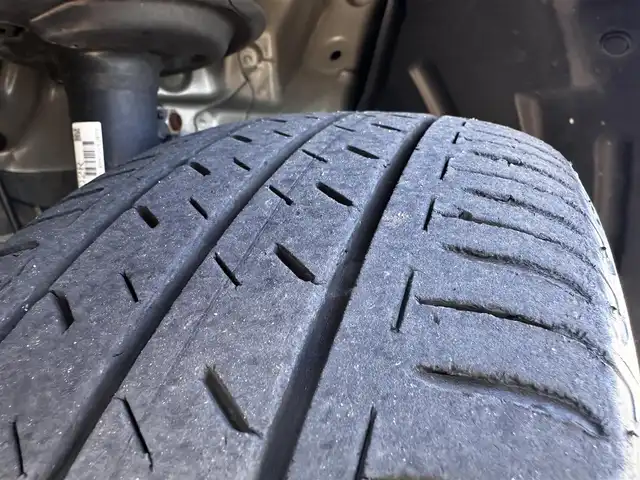 トヨタ シエンタ ファンベースG セーフティED 宮城県 2021(令3)年 2.6万km ブラックマイカ LEDランプパッケージ/・オートレベリング機能付LEDヘッドランプ/・オートライト/・LEDフロントフォグランプ/・レッド加飾付クリアレンズLEDリアコンビネーションランプ/＝＝＝/セーフティセンス/・プリクラッシュセーフティ/・レーンディパーチャーアラート/・オートマチックハイビーム/先行車発進告知機能/インテリジェントクリアランスソナー/純正ナビ（NSZT-W68T）/・CD/DVD/・Bluetooth/・フルセグTV/パノラミックビューモニター/ビルトインETC/両側パワースライドドア/ハーフレザーシート/シートヒーター/ステアリングヒーター/革巻きステアリング/ステアリングスイッチ/スマートキー＆プッシュスタート/電動格納ミラー/純正ドアバイザー/純正フロアマット/Wエアバッグ