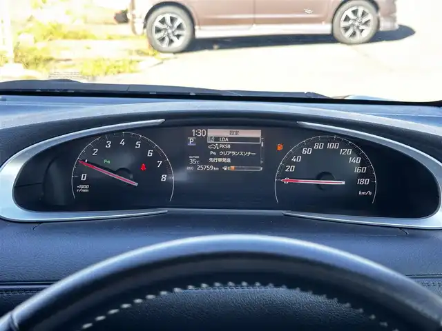 トヨタ シエンタ ファンベースG セーフティED 宮城県 2021(令3)年 2.6万km ブラックマイカ LEDランプパッケージ/・オートレベリング機能付LEDヘッドランプ/・オートライト/・LEDフロントフォグランプ/・レッド加飾付クリアレンズLEDリアコンビネーションランプ/＝＝＝/セーフティセンス/・プリクラッシュセーフティ/・レーンディパーチャーアラート/・オートマチックハイビーム/先行車発進告知機能/インテリジェントクリアランスソナー/純正ナビ（NSZT-W68T）/・CD/DVD/・Bluetooth/・フルセグTV/パノラミックビューモニター/ビルトインETC/両側パワースライドドア/ハーフレザーシート/シートヒーター/ステアリングヒーター/革巻きステアリング/ステアリングスイッチ/スマートキー＆プッシュスタート/電動格納ミラー/純正ドアバイザー/純正フロアマット/Wエアバッグ
