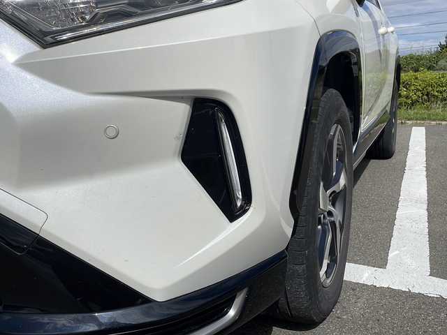 トヨタ ＲＡＶ４ ＰＨＶ G Z 福島県 2021(令3)年 4.9万km ホワイトパールクリスタルシャイン 純正ナビ/BT/フルセグTV、/バックカメラ/アラウンドビューモニター/ETC/純正フロアマット/オートライト/オートハイビーム/レーンキープアシスト/ステアリングヒーター/パワーバックドア/ブレーキホールド/ルーフレール/PHEV/