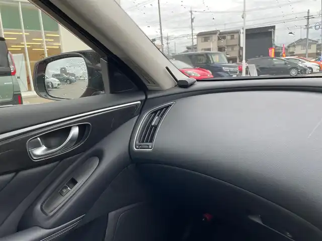 日産 スカイライン ハイブリッド 350GT Type P 石川県 2014(平26)年 6.4万km ラディアントレッド 純正メモリーナビ/フルセグTV/アラウンドビューモニター/LEDヘッドライト/ETC/黒革シート/シートヒーター/インテリキー/プッシュスタート/レーダークルーズ/衝突軽減ブレーキ/純正アルミホイール/保証書