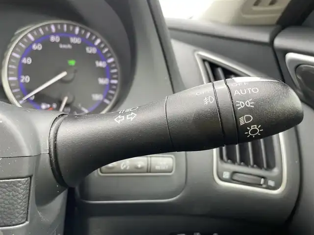 日産 スカイライン ハイブリッド 350GT Type P 石川県 2014(平26)年 6.4万km ラディアントレッド 純正メモリーナビ/フルセグTV/アラウンドビューモニター/LEDヘッドライト/ETC/黒革シート/シートヒーター/インテリキー/プッシュスタート/レーダークルーズ/衝突軽減ブレーキ/純正アルミホイール/保証書