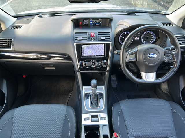 スバル レヴォーグ 1．6GT アイサイト Sスタイル 埼玉県 2017(平29)年 12万km アイスシルバーメタリック 登録時120051Km/アイサイト/4WD/社外メモリーナビ/フルセグ、CD、DVD、SD、iPod、BT、AUX、HDMI/運転席パワーシート/追従クルーズコントロール/革巻きハンドル/ステアリングスイッチ/レーンキープアシスト/衝突軽減装置システム/BSM/横滑り防止装置/社外カメラ(バック、左フロント)/ETC/LEDヘッドライト/オートライト/フォグランプ/電動格納ミラー/ウィンカーミラー/純正18インチアルミホイール/純正フロアマット/ドアバイザー/プッシュスタート/スマートキー×2/保証書/取説/ナビ取扱
