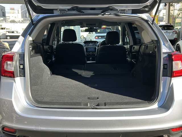 スバル レヴォーグ 1．6GT アイサイト Sスタイル 埼玉県 2017(平29)年 12万km アイスシルバーメタリック 登録時120051Km/アイサイト/4WD/社外メモリーナビ/フルセグ、CD、DVD、SD、iPod、BT、AUX、HDMI/運転席パワーシート/追従クルーズコントロール/革巻きハンドル/ステアリングスイッチ/レーンキープアシスト/衝突軽減装置システム/BSM/横滑り防止装置/社外カメラ(バック、左フロント)/ETC/LEDヘッドライト/オートライト/フォグランプ/電動格納ミラー/ウィンカーミラー/純正18インチアルミホイール/純正フロアマット/ドアバイザー/プッシュスタート/スマートキー×2/保証書/取説/ナビ取扱